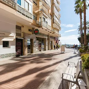 https://bright-beachfront-apartment.es-andalucia.com